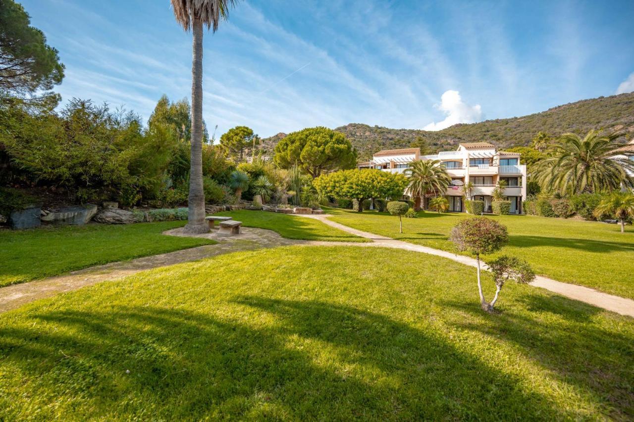 Residence Pierre & Vacances L'Anse De Pramousquier Le Lavandou Exterior photo