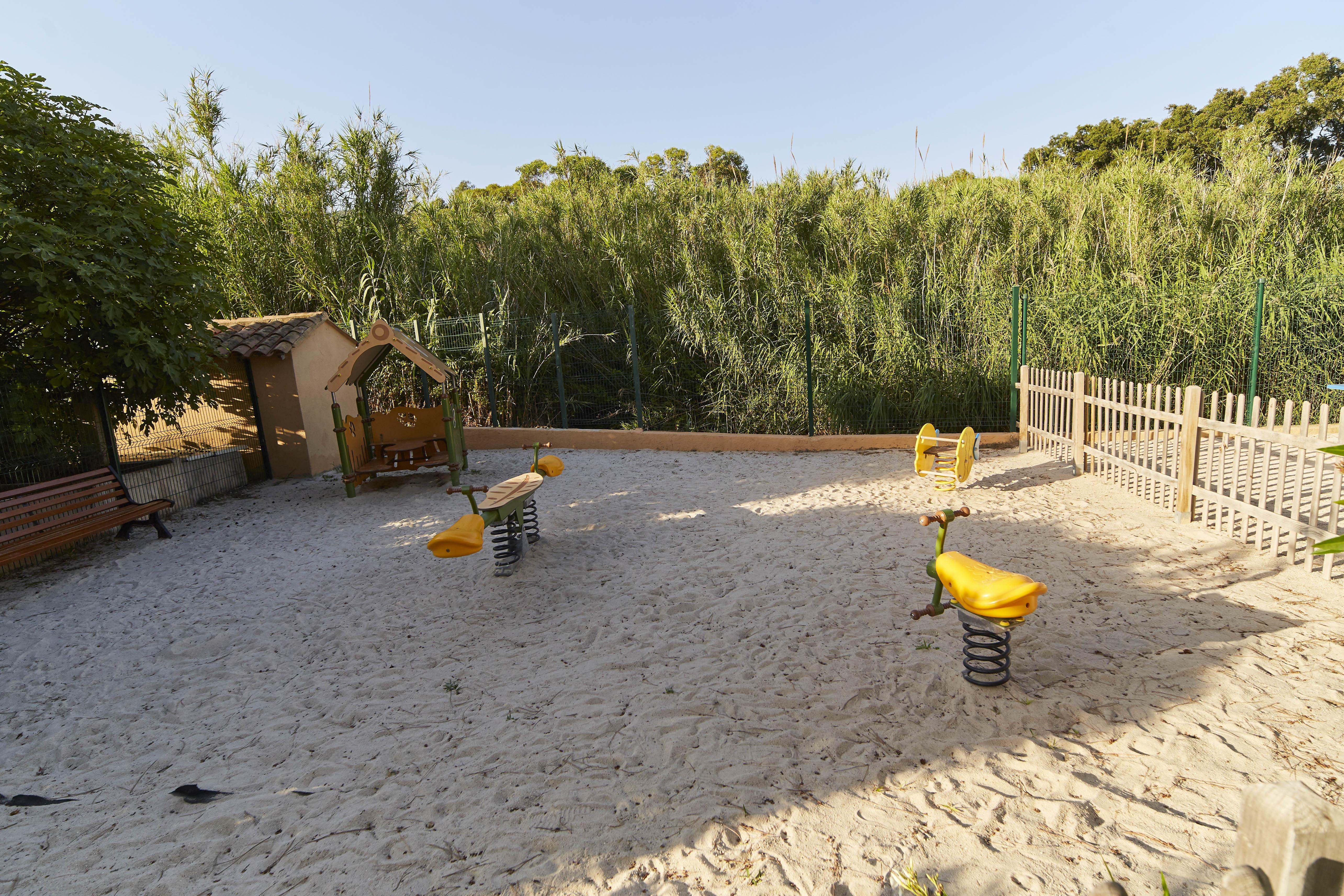 Residence Pierre & Vacances L'Anse De Pramousquier Le Lavandou Exterior photo