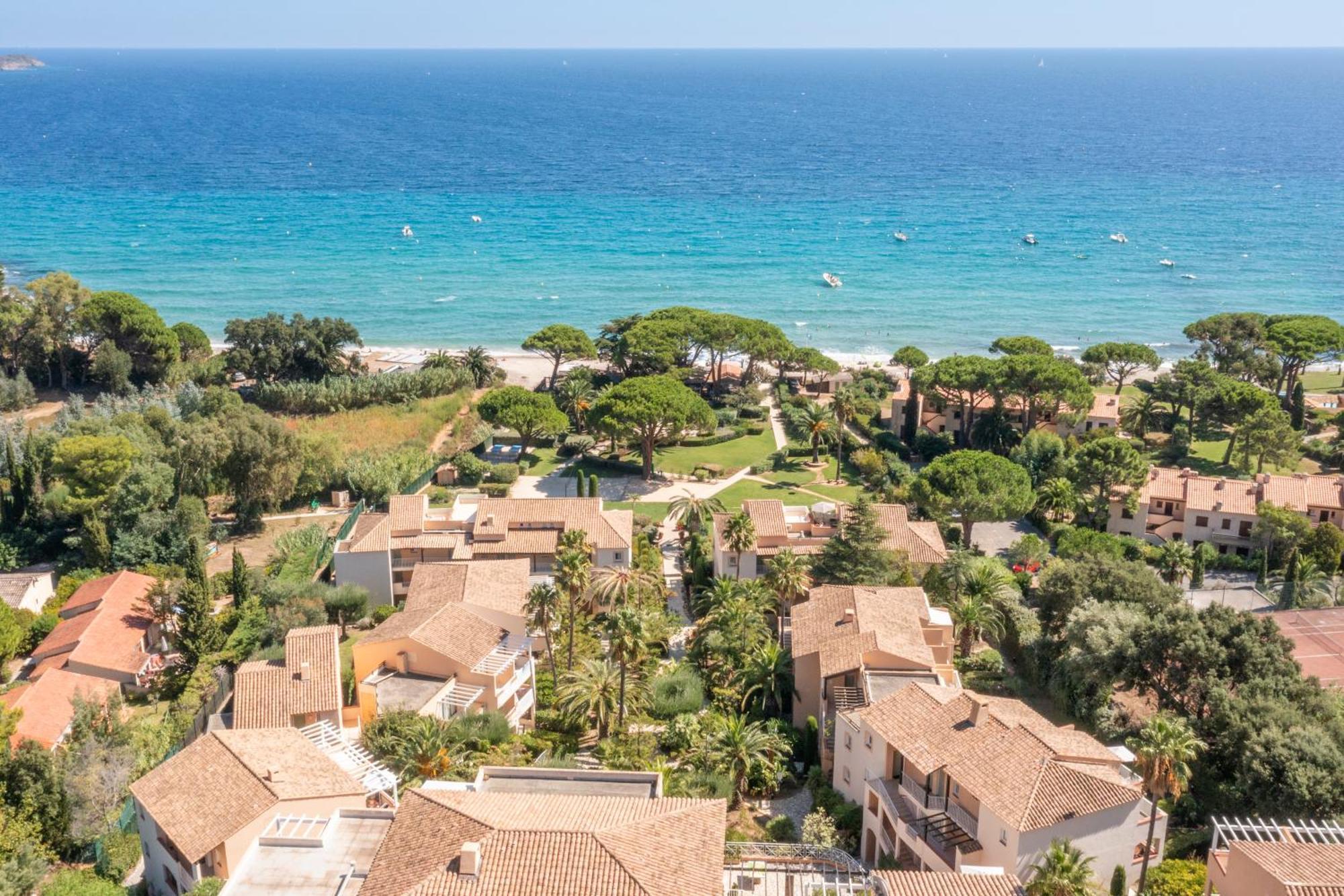 Residence Pierre & Vacances L'Anse De Pramousquier Le Lavandou Exterior photo